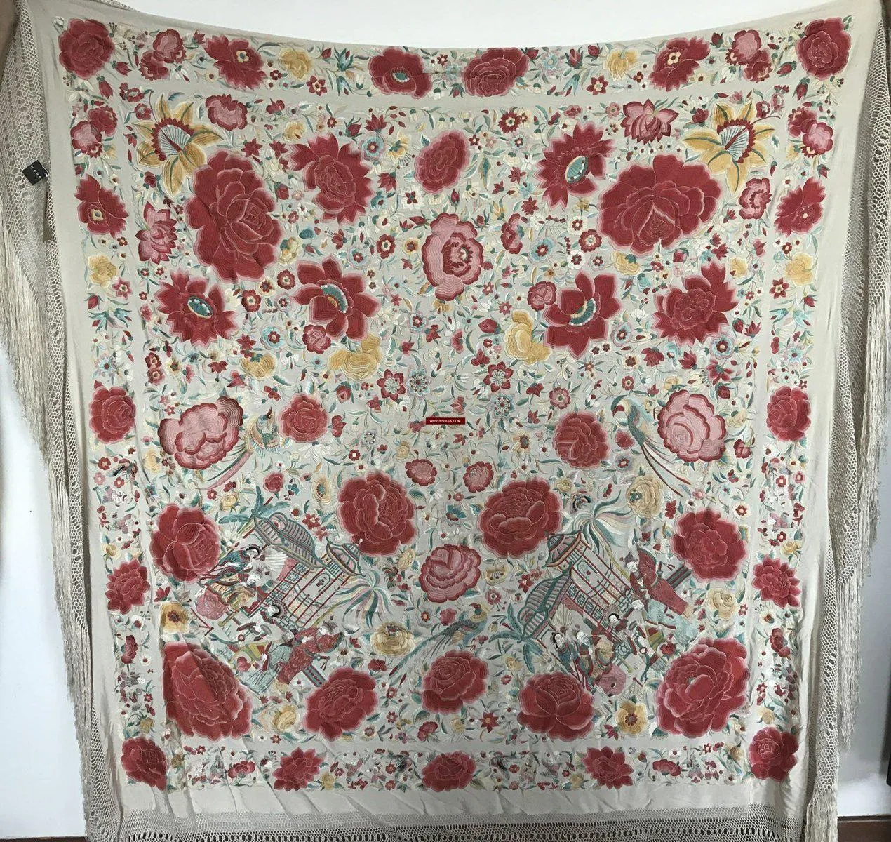 1160 Antique Manila Manton - White Base