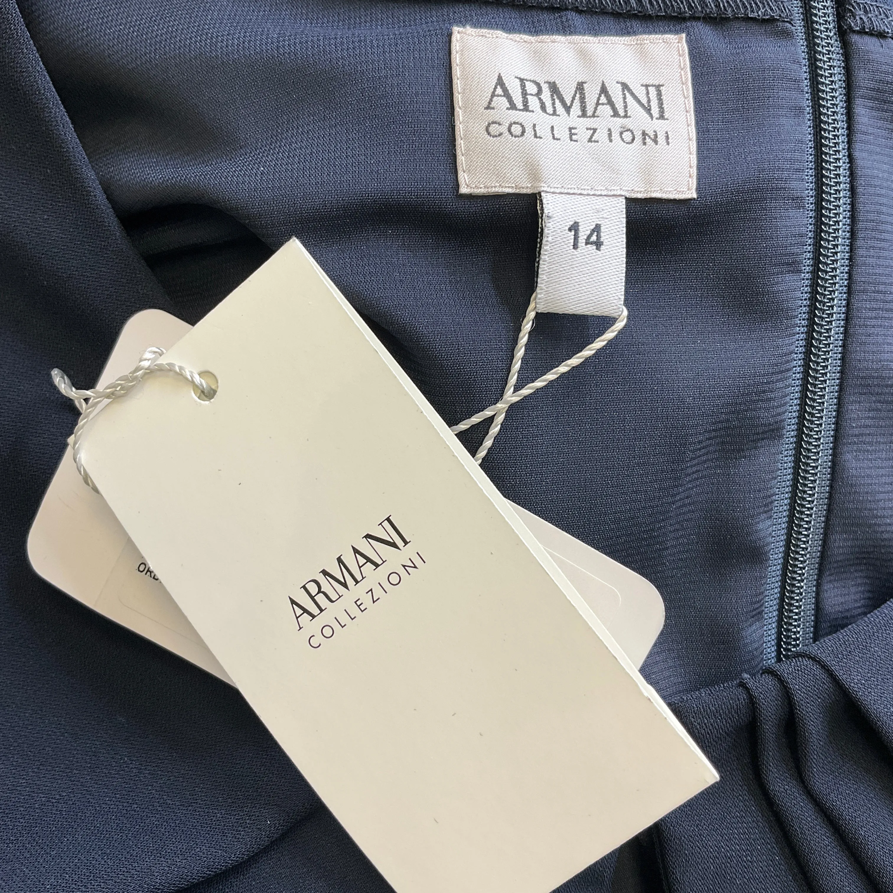 Armani Collezioni Navy Blue 2015 Three-Quarter Sleeved Keyhole Crepe Dress