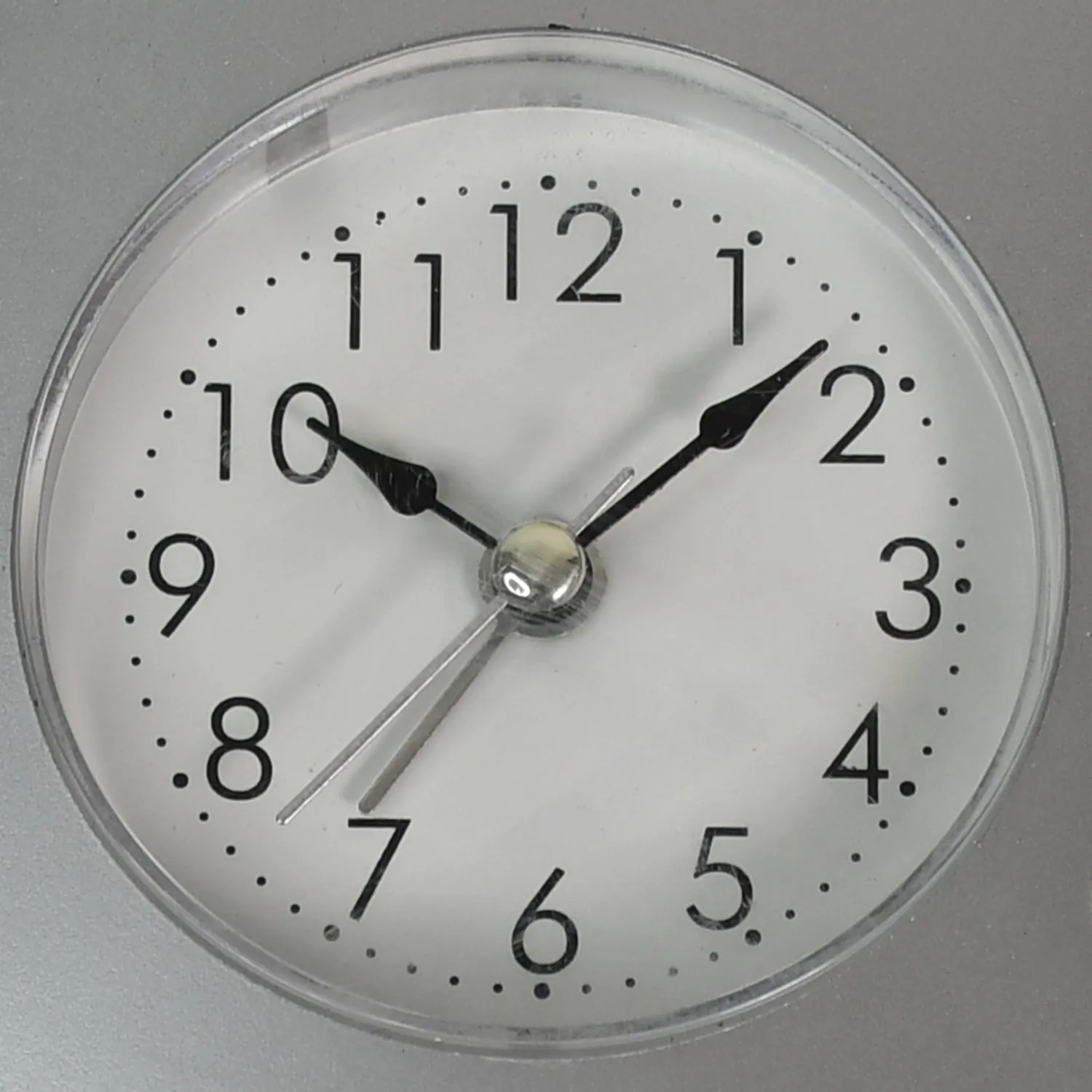 Modern Desk Clock Featuring Time