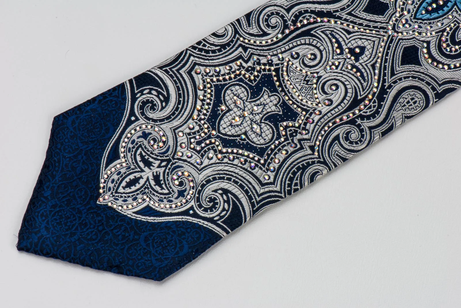 Roberta di Camerino Rhinestone Tie Silver Damask On Navy Blue Silk 3 1/4 Inch