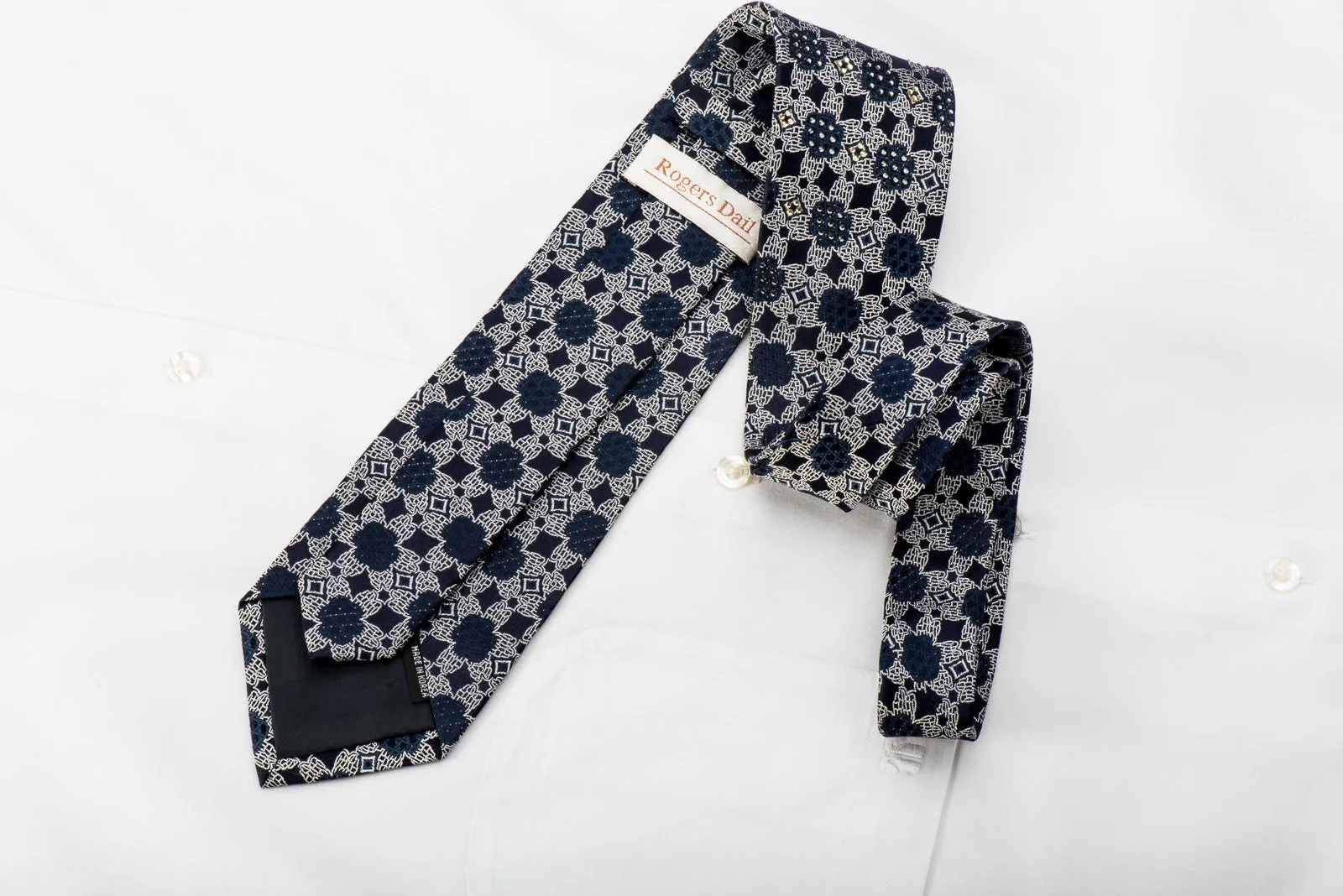 Rogers Dail Mens Rhinestone Necktie Silver Floral On Navy Silk